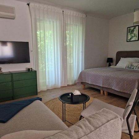 Kruševo Mystica - Charming Studio Apartment On The Beach מראה חיצוני תמונה